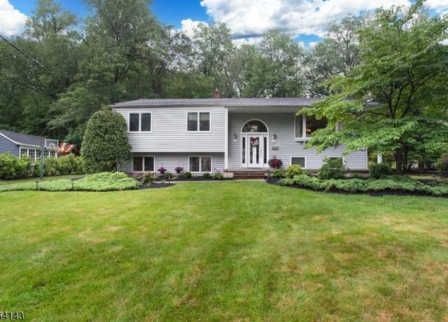Property at 194 Sutton Dr, Berkeley Heights, NJ 07922-2536, 4 beds, 3 baths