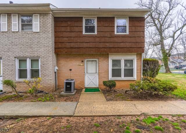 Property at 614 W 8th St #10, Plainfield City, NJ 07060-2200, 3 beds, 2.5 baths