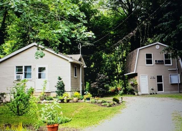 Property at 173 Main St, Glen Gardner Boro, NJ 08826-3645, 2 beds, 2 baths