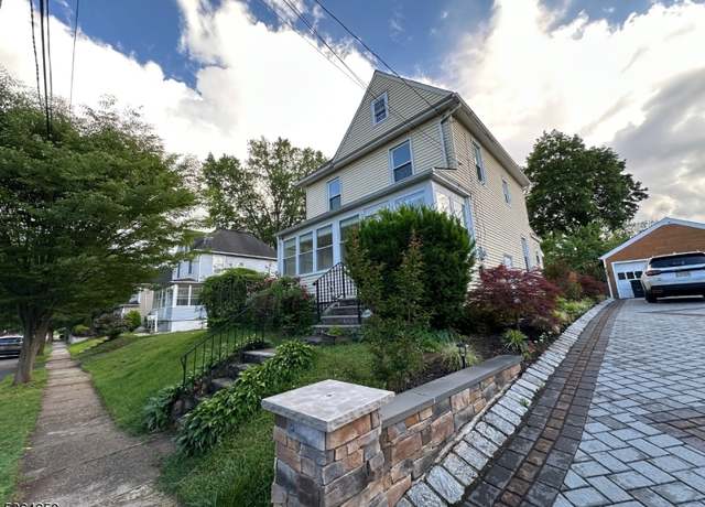 Property at 183 Jefferson Ave, North Plainfield Boro, NJ 07060-3925, 3 beds, 1.5 baths