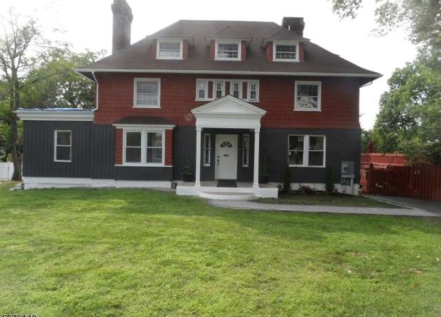 Property at 135 S Munn Ave, East Orange City, NJ 07018-2793, 6 beds, 4.5 baths