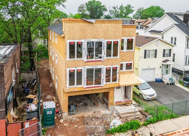 Property at 116-118 Shephard Ave, Newark City, NJ 07112-2022, 6 beds, 4.5 baths