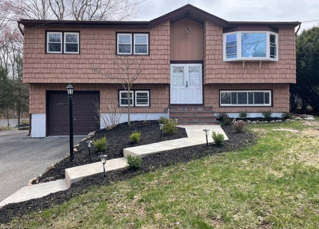 Property at 46 Cozy Lake Rd, Jefferson Twp., NJ 07438, 3 beds, 2.5 baths