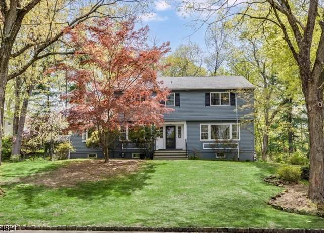 Property at 3 Kingston Dr, Livingston Twp., NJ 07039-3617, 5 beds, 3 baths