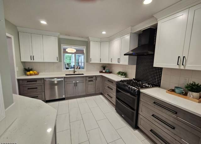 Property at 22 Flemming Dr, Hillsborough Twp., NJ 08844-5281, 3 beds, 2.5 baths