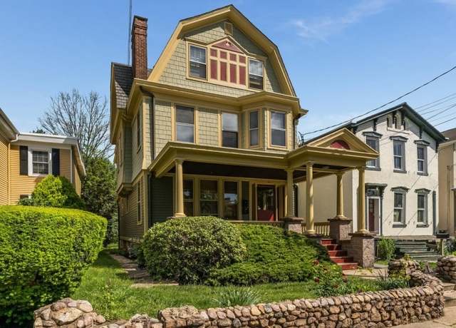 Property at 19 Mine St, Flemington Boro, NJ 08822-1515, 5 beds, 2.5 baths