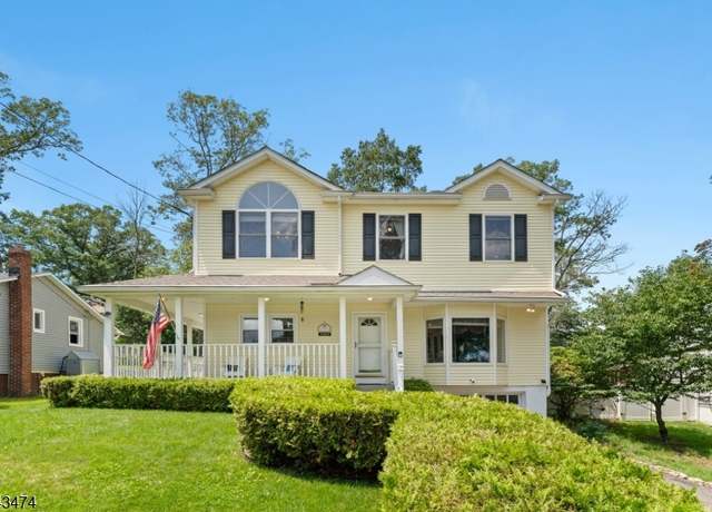 Property at 106 Chincopee Ave, Hopatcong Boro, NJ 07843-1602, 4 beds, 3 baths