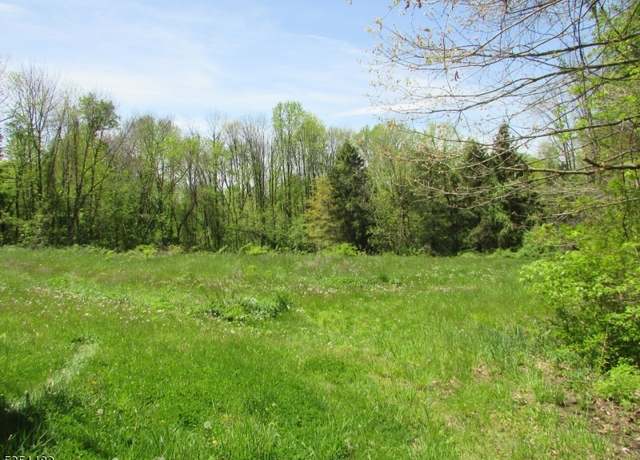Property at 91 Lake Wallkill Rd, Vernon Twp., NJ 07461-4232