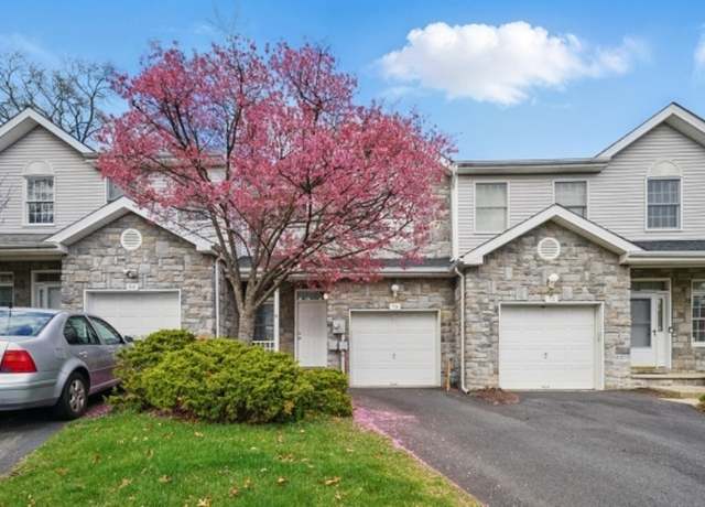 Property at 78 Emily Pl, Parsippany-troy Hills Twp., NJ 07054-3428, 3 beds, 2.5 baths