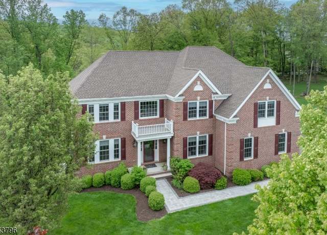 Property at 25 Shadow Hill Way, Washington Twp., NJ 07840-5685, 5 beds, 4.5 baths