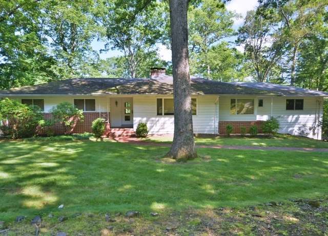 Property at 72 Brook Dr, Watchung, NJ 07069-6401, 4 beds, 3 baths