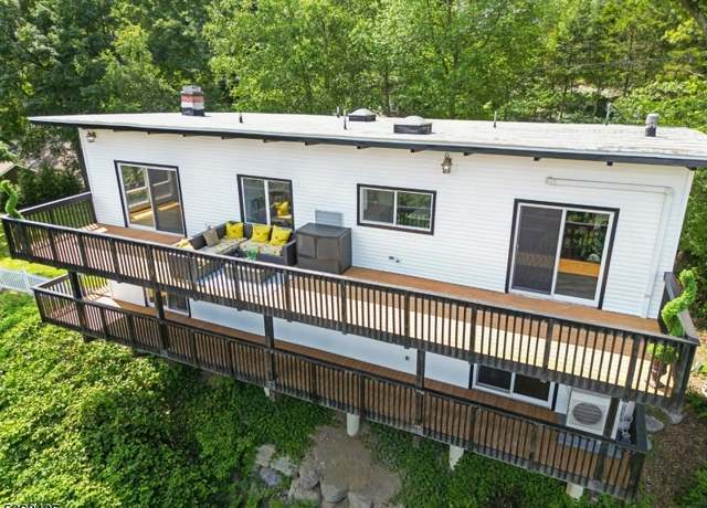 Property at 49 Chilhowie Dr, Kinnelon Boro, NJ 07405-3201, 5 beds, 3.5 baths