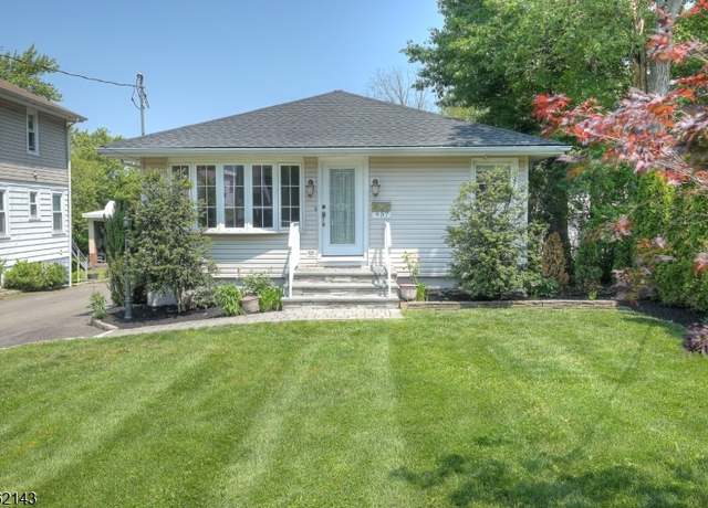 Property at 457 Central Ave, New Providence Boro, NJ 07974-2141, 3 beds, 2.5 baths
