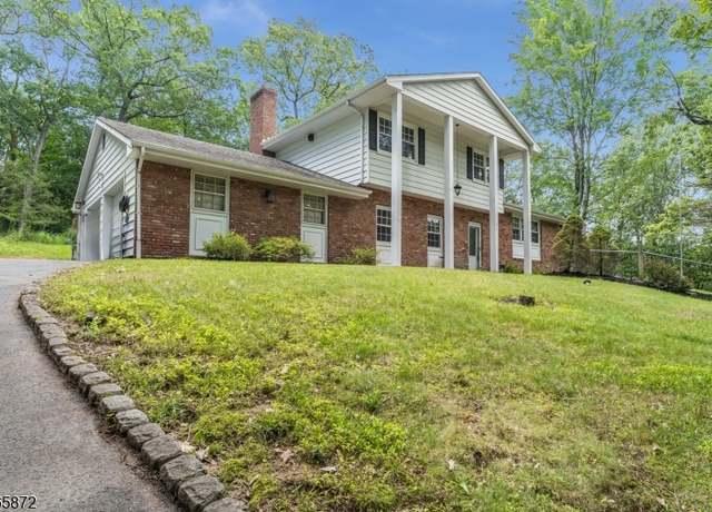 Property at 1052 Tall Oaks Dr, Bridgewater Twp., NJ 08807-1237, 4 beds, 2.5 baths