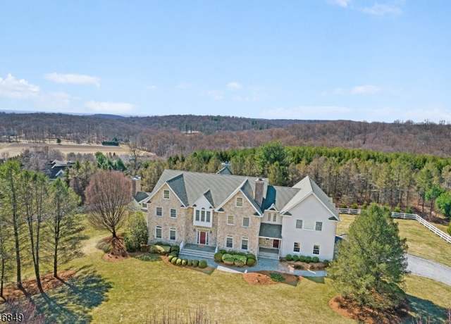 Property at 7 Trout Brook Ct, Chester Twp., NJ 07930-3232, 5 beds, 5 baths