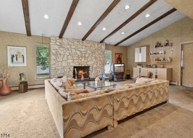 Property at 46 Hemlock Ter, Springfield Twp., NJ 07081-2406, 4 beds, 1.5 baths