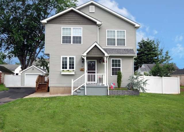 Property at 32 New Jersey Ave, Flemington Boro, NJ 08822-1212, 2 beds, 2 baths