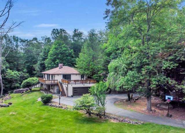 Property at 142 Decker Rd, Rockaway Twp., NJ 07005-9542, 5 beds, 3 baths