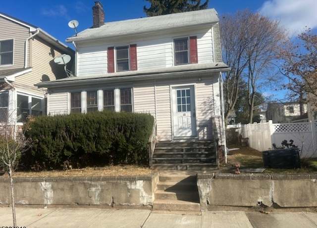 Property at 47 Elm St, West Orange Twp., NJ 07052-5909, 3 beds, 1 bath