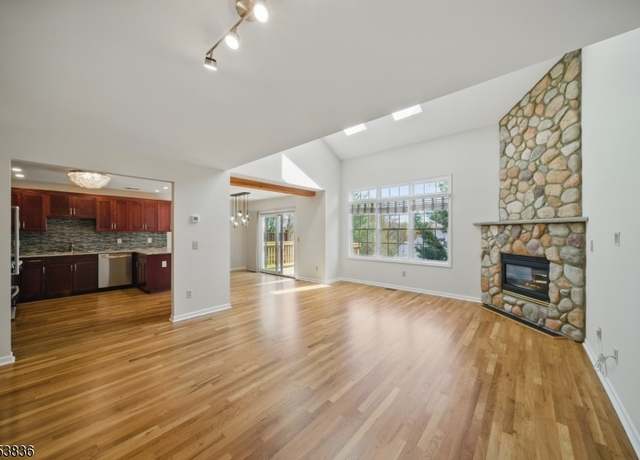 Property at 12 Schindler Ct, Boonton Twp., NJ 07005-8811, 3 beds, 3.5 baths