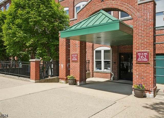 Property at 262 Main St, Little Falls Twp., NJ 07424-1355, 1 bed, 1 bath