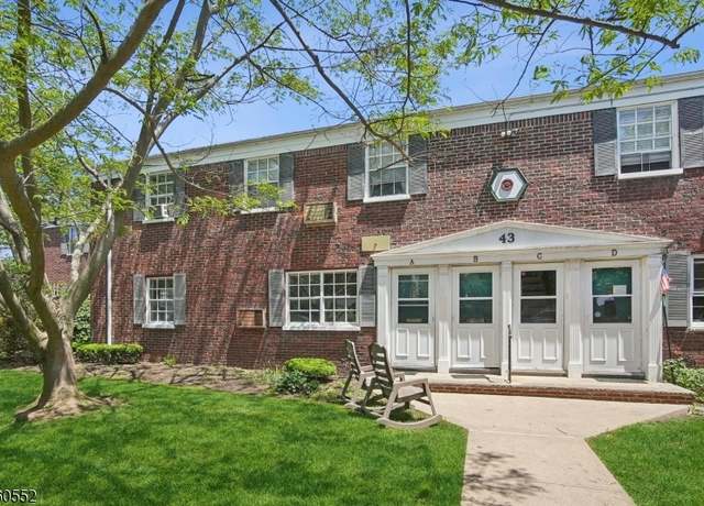 Property at 43A W Roselle Ave, Roselle Park Boro, NJ 07204, 2 beds, 1 bath