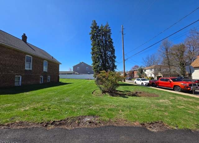 Property at 119 Grant St, Linden City, NJ 07036-1736