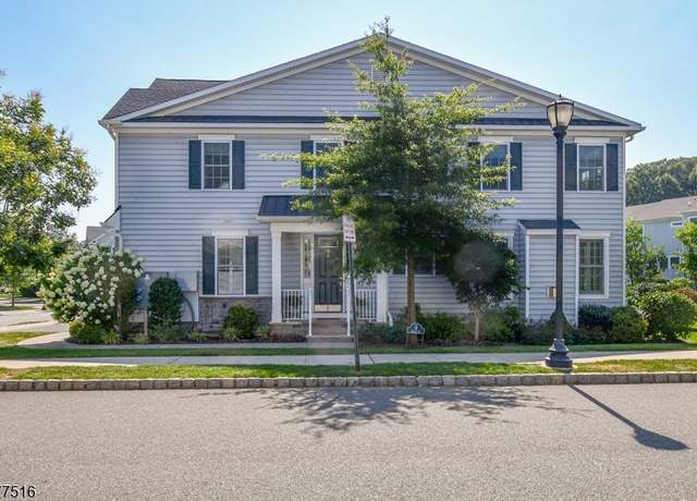 Property at 9 Brant Pl, Morris Twp., NJ 07960-4781, 3 beds, 3.5 baths