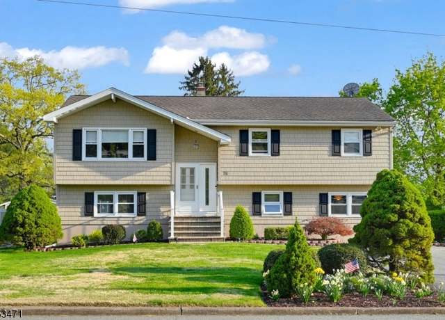 Property at 29 Oak Ave, Pequannock Twp., NJ 07440-1517, 4 beds, 2 baths