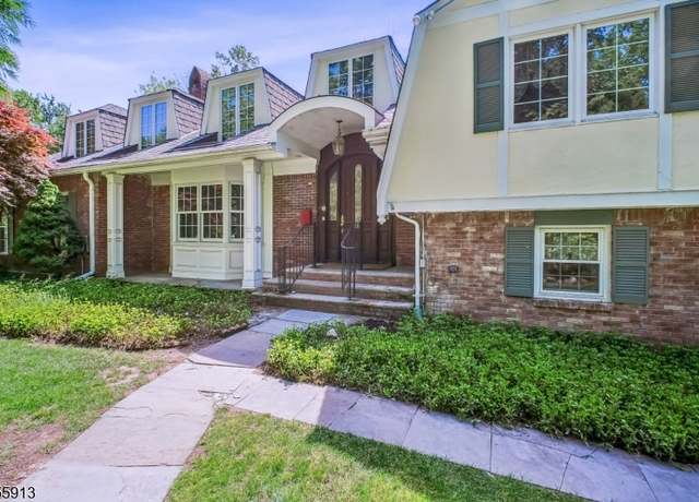 Property at 3 Blanchet Ct, Florham Park Boro, NJ 07932-1713, 7 beds, 5.5 baths