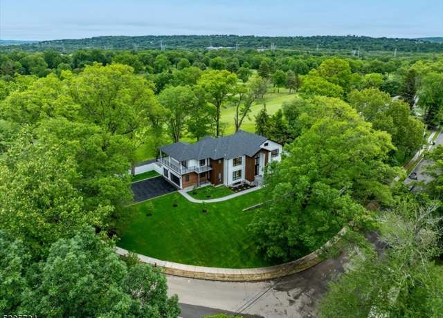 Property at 60 Baker Rd, Livingston Twp., NJ 07039-2502, 6 beds, 6.5 baths