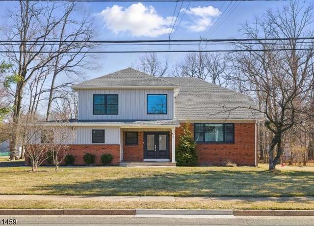 Property at 10 Wyndmoor Way, Edison Twp., NJ 08820-2732, 5 beds, 4.5 baths