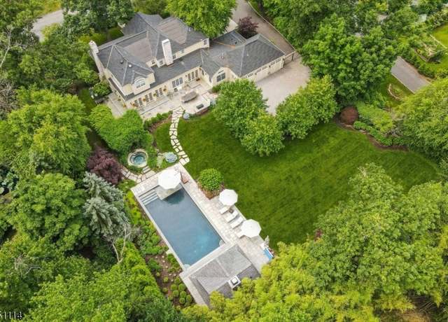 Property at 33 CRESCENT Pl, Millburn Twp., NJ 07078-3422, 6 beds, 6 baths