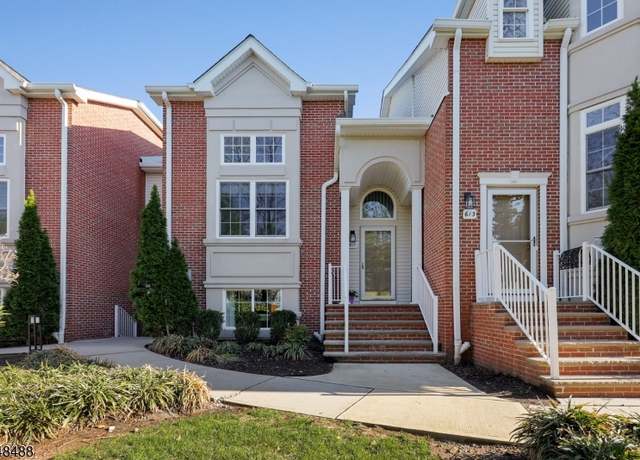 Property at 611 Maple Ct, Garwood Boro, NJ 07027-1703, 2 beds, 3 baths