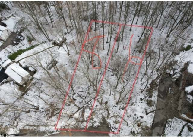 Property at 6 Glen Dr, Vernon Twp., NJ 07461