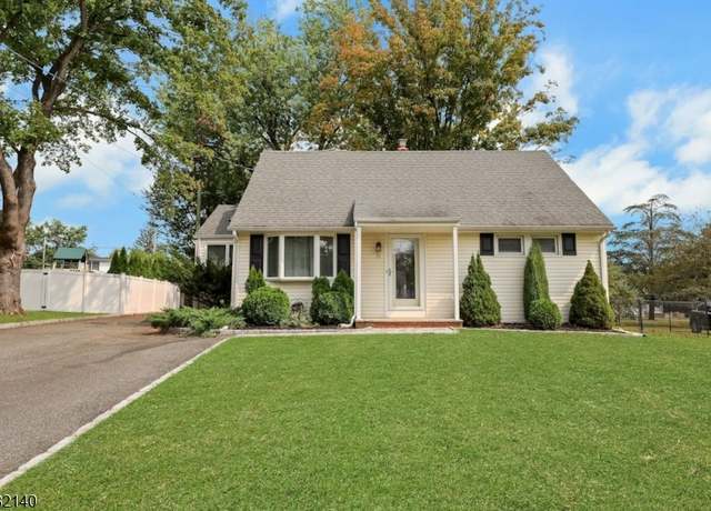 Property at 21 Dubel Rd, Wayne Twp., NJ 07470-2901, 4 beds, 2 baths