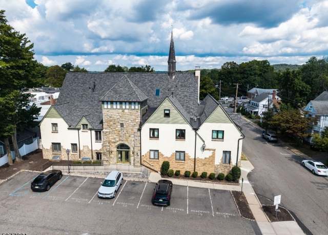 Property at 33 Diamond Spring Rd Unit 2C, Denville Twp., NJ 07834-2722, 2 beds, 1.5 baths