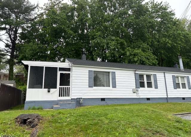 Property at 7 Cleveland Ave, Victory Gardens Boro, NJ 07801-5603, 2 beds, 1 bath