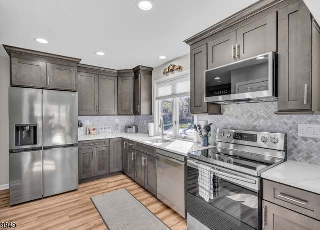 Property at 467 River Rd, Pohatcong Twp., NJ 08865-7514, 3 beds, 1.5 baths