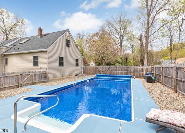 Property at 1 Edgar Ave, Green Brook Twp., NJ 08812-2408, 4 beds, 1.5 baths