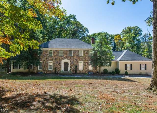 Property at 51 Boulderwood Dr, Bernardsville Boro, NJ 07924-1401, 5 beds, 4 baths