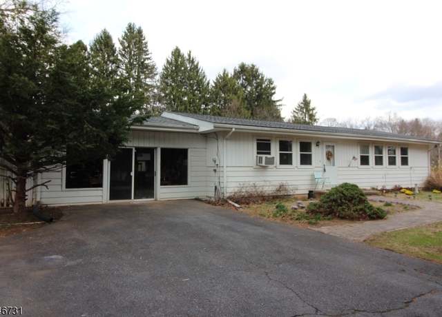 Property at 16 TOAD Ln, Raritan Twp., NJ 08551-1021, 4 beds, 2 baths