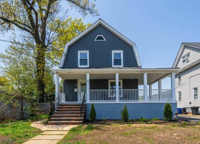 Property at 312 Walnut St, Roselle Park Boro, NJ 07204, 4 beds, 2.5 baths