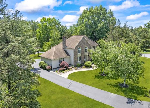 Property at 2 Guildford Ct, Clinton Twp., NJ 08801-3340, 4 beds, 2.5 baths