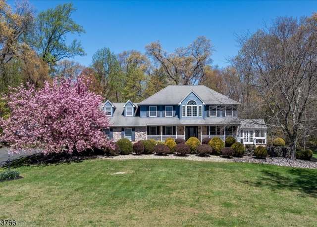 Property at 13 Kensington Ct, Bethlehem Twp., NJ 08802-1100, 4 beds, 2.5 baths