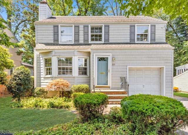 Property at 203 Beech St, Cranford Twp., NJ 07016-1628, 3 beds, 1.5 baths