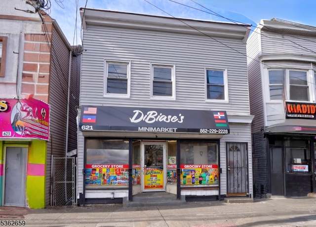 Property at 621 Grove St #2, Irvington Twp., NJ 07111-4516, 3 beds, 2.5 baths