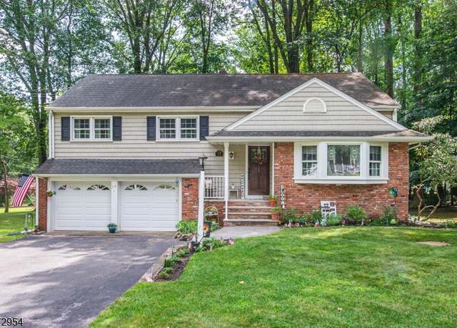 Property at 17 GROVE Ave, Morris Plains Boro, NJ 07950-1903, 5 beds, 3 baths