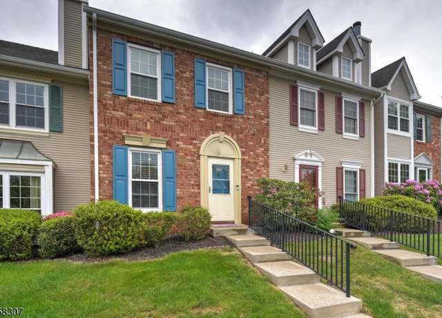 Property at 303 Reading Cir, Bridgewater Twp., NJ 08807-7025, 2 beds, 2.5 baths