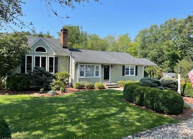 Property at 4 Kent Ave, Boonton Twp., NJ 07005-9029, 4 beds, 2.5 baths